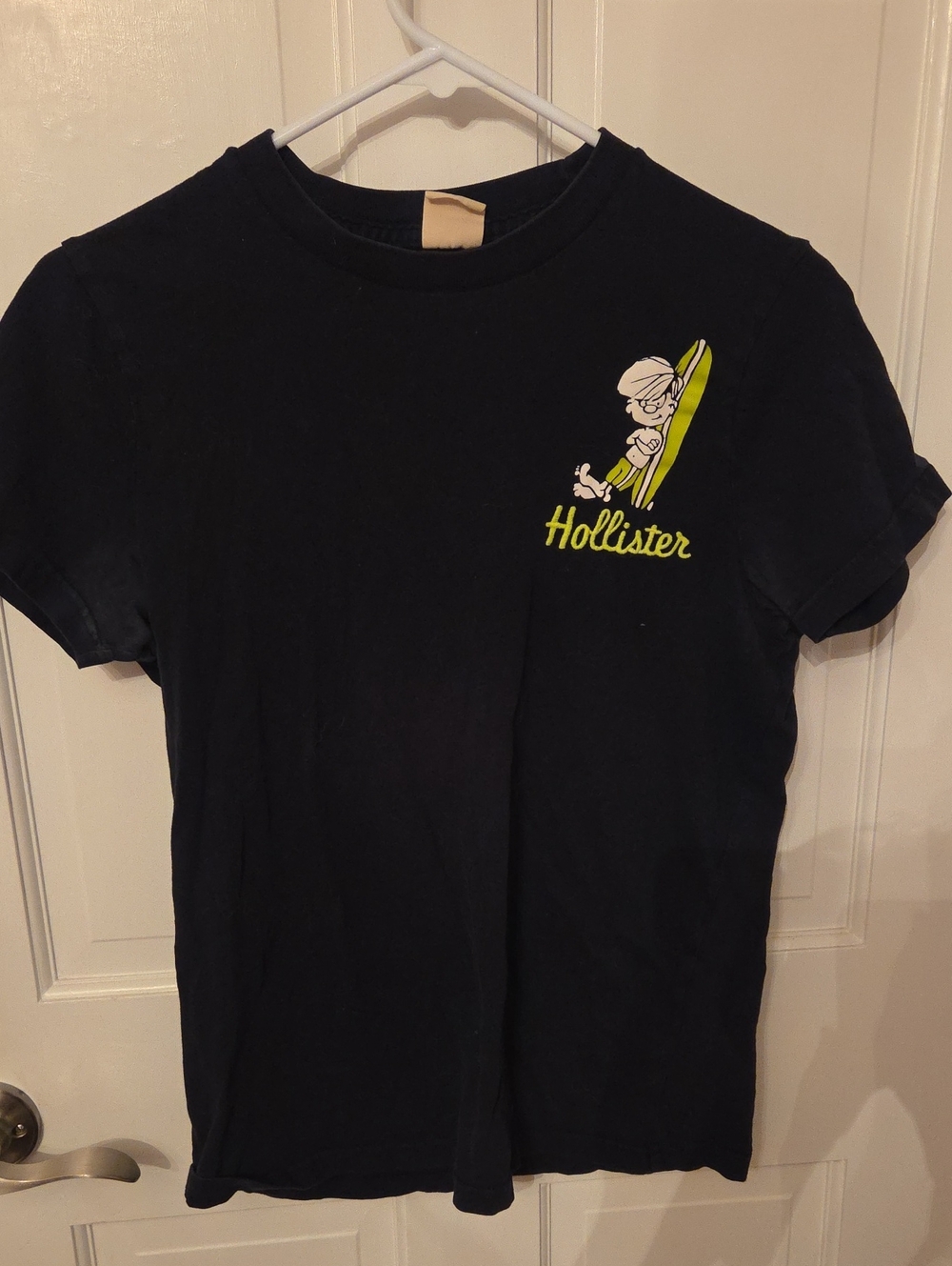 Hollister Men's Graphic Tee with Neon Surf Logo